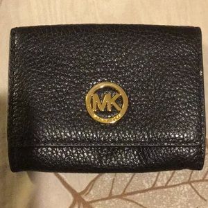 Michael Kors mini-wallet